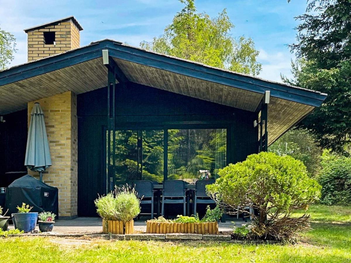 6 Person Holiday Home In V Ggerl Se Bøtø By Exterior foto